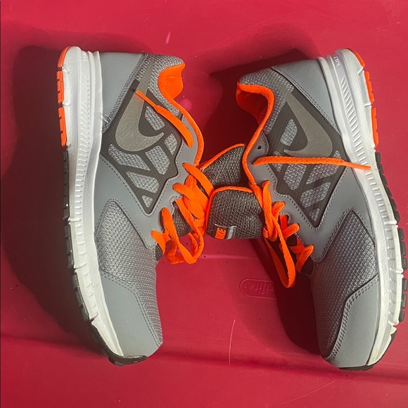 Nike orange and grey sneakers - Picture 2 of 7